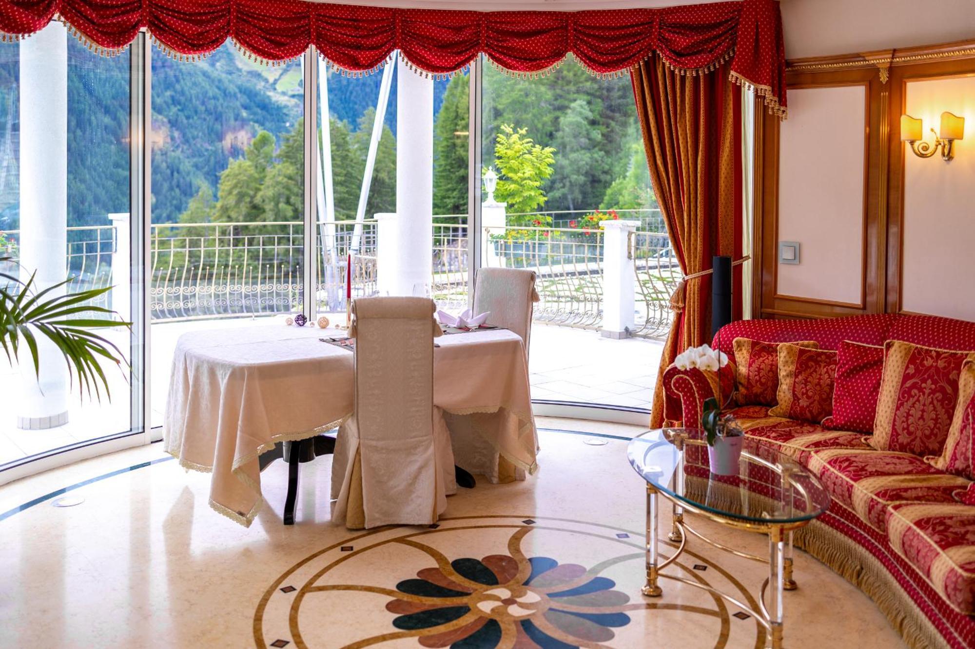 B&B Das Land-Palais - Private Mountain Hideaway Selva dei Molini Εξωτερικό φωτογραφία