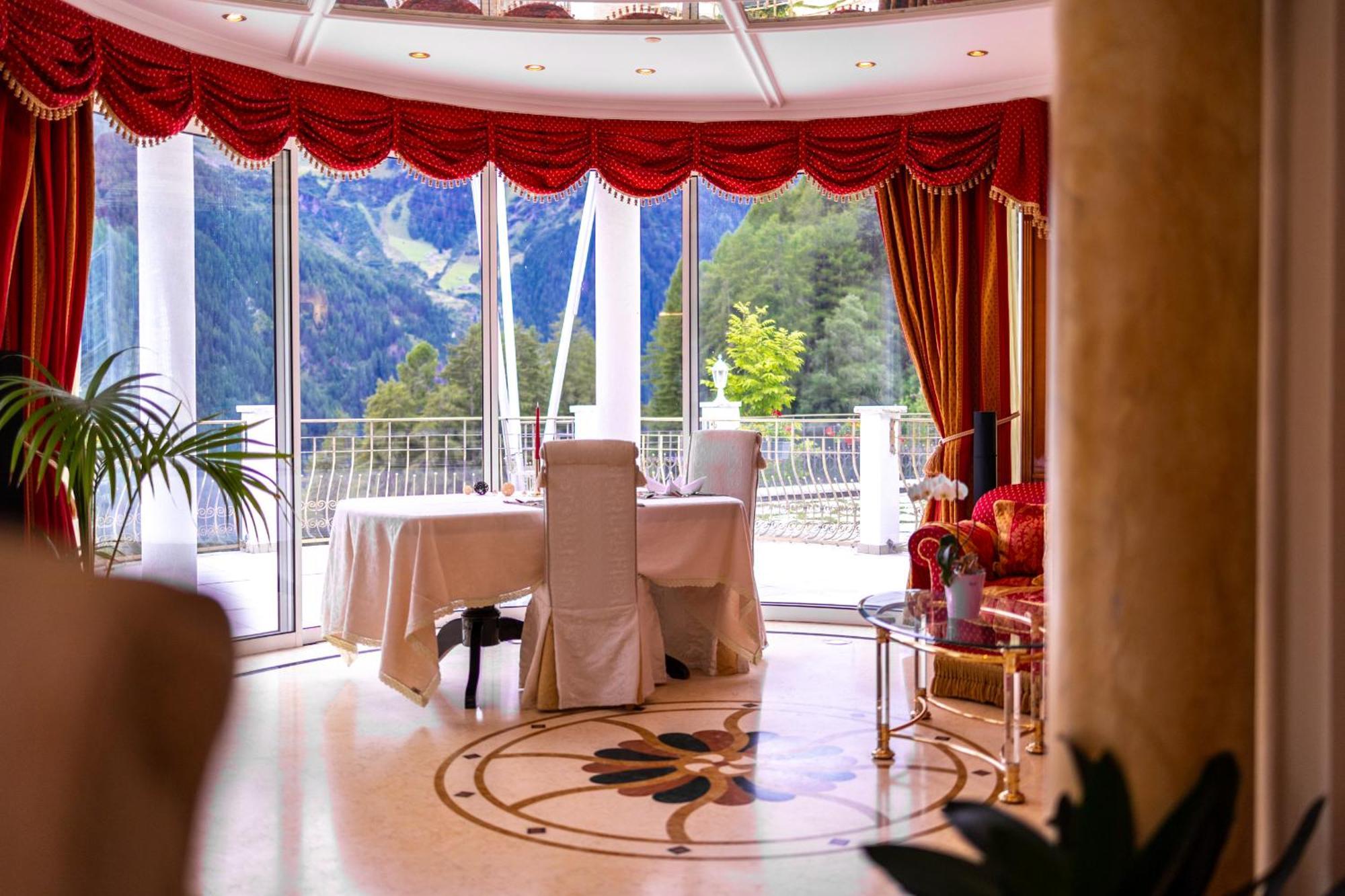 B&B Das Land-Palais - Private Mountain Hideaway Selva dei Molini Εξωτερικό φωτογραφία