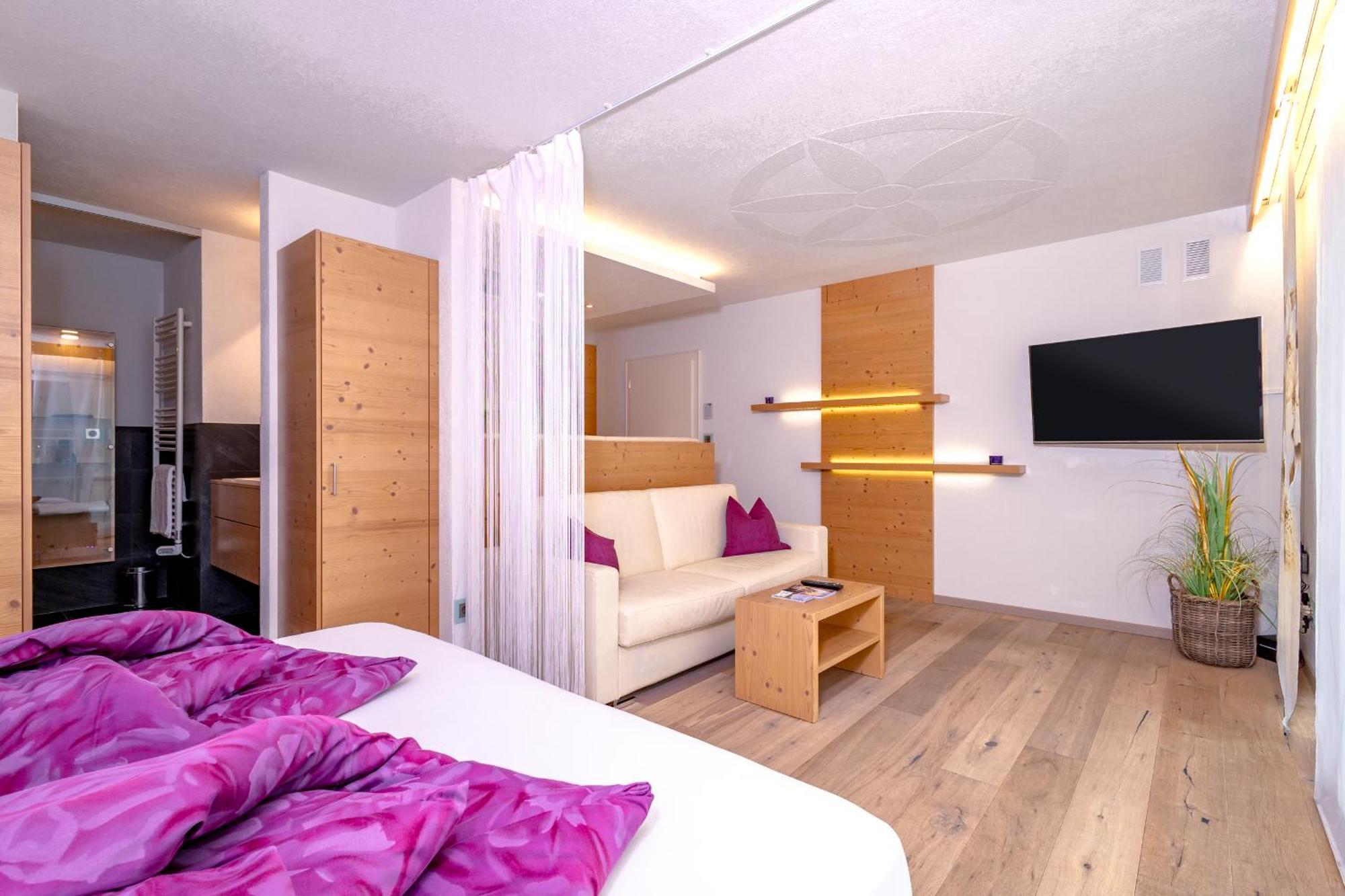 B&B Das Land-Palais - Private Mountain Hideaway Selva dei Molini Εξωτερικό φωτογραφία