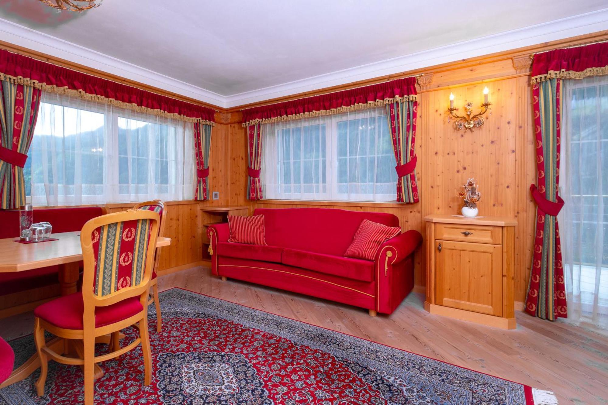 B&B Das Land-Palais - Private Mountain Hideaway Selva dei Molini Εξωτερικό φωτογραφία