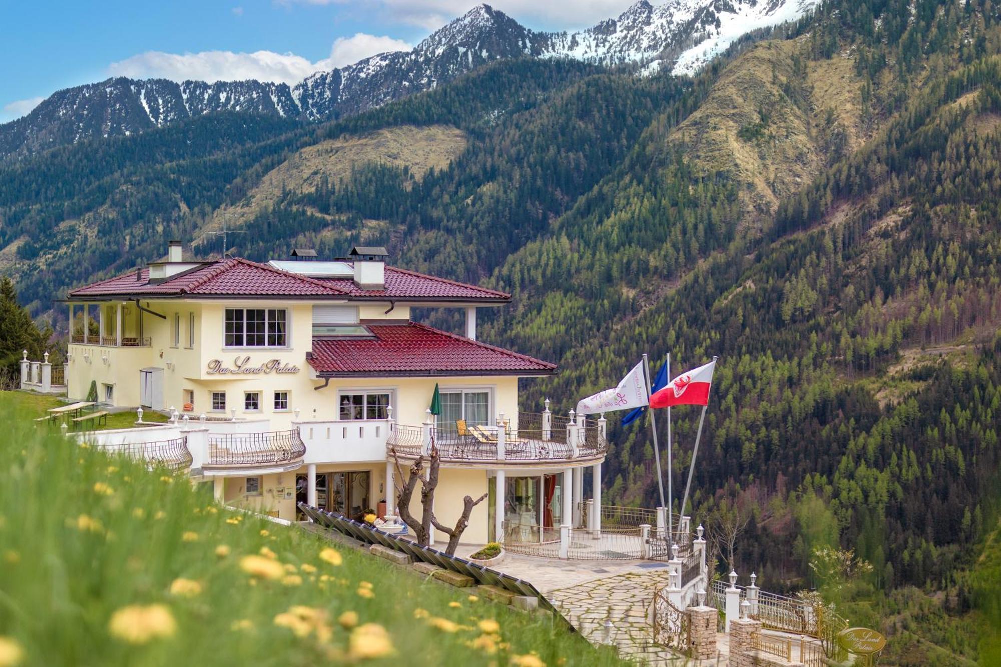 B&B Das Land-Palais - Private Mountain Hideaway Selva dei Molini Εξωτερικό φωτογραφία