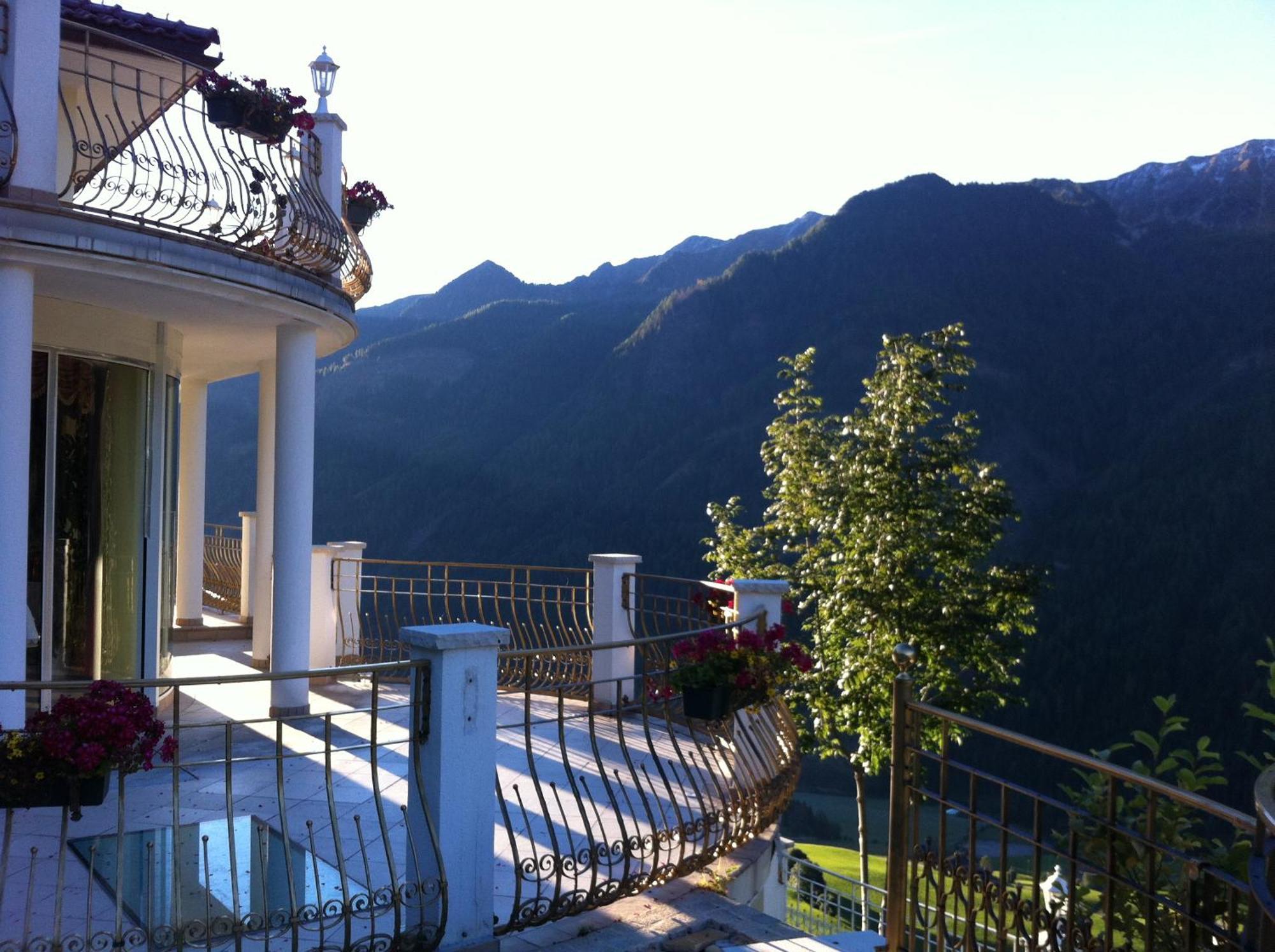 B&B Das Land-Palais - Private Mountain Hideaway Selva dei Molini Εξωτερικό φωτογραφία